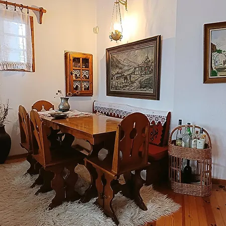 Woodman's فيلة Vlataneoi