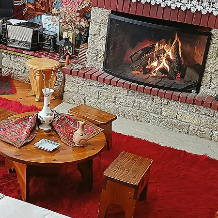 فيلة Woodman's Vlataneoi